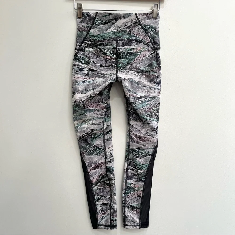 Lululemon Train Times Pant 25